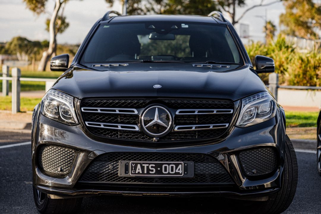 A Touch of Silver - Black option