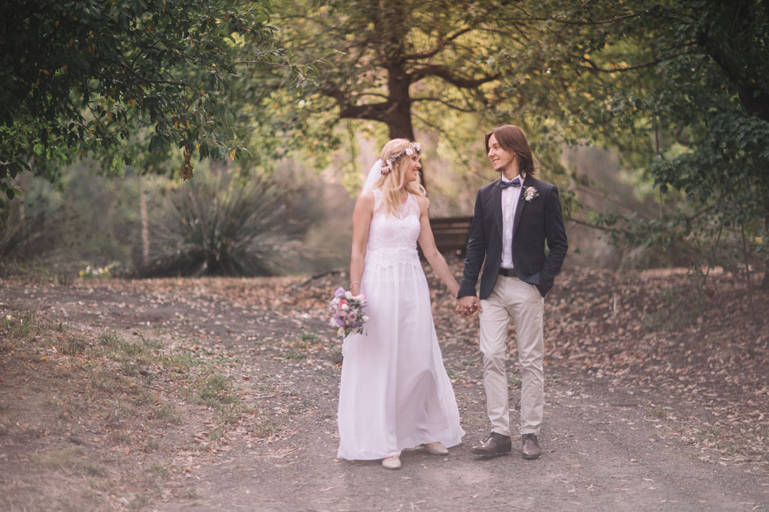 Dark Horse Receptions - Photography by Lahza Photography Dark Horse Cafe Yarra Valley wedding venue reception