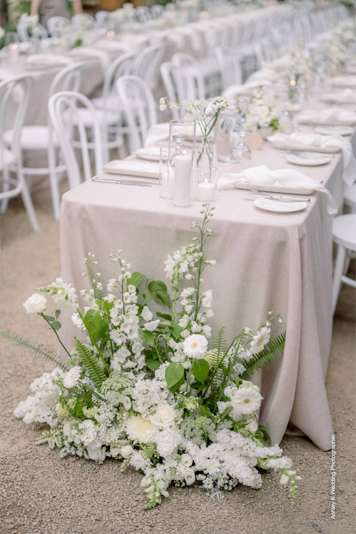 MWB37_Heavenly Creations_flowers_white flowers_wedding_reception flowers_table setting