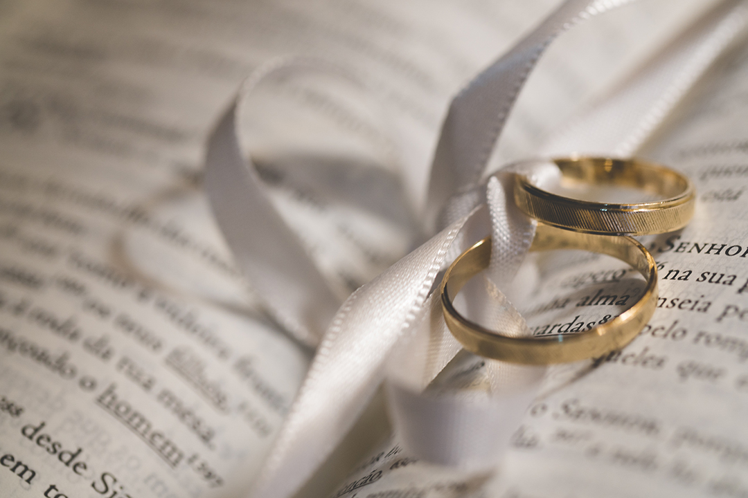 MWB35---Heirloom-Marriages---Web-2 Heirloom Marriages