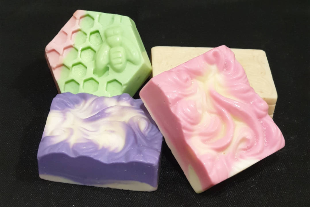 Glowing Moments_bomboniere_soaps_colourful soaps_weddings